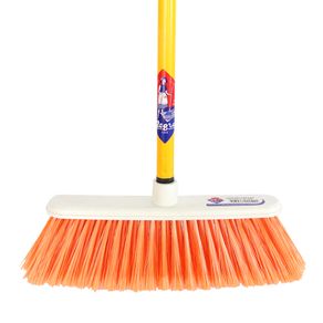 ESCOBA SUPER GDE LA NEGRA